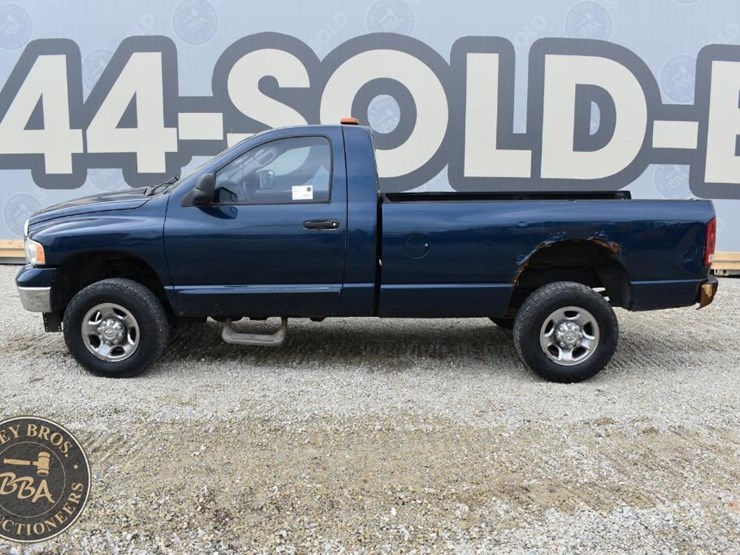 2005-dodge-2500-image-5