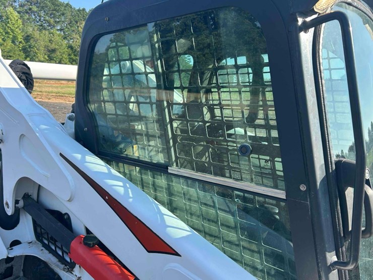 2019-bobcat-s770-image-21