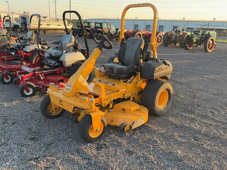 #3091-•-cub-cadet-pro-z900-zero-turn-mower-image-1
