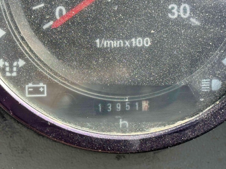 1998-volvo-a40-image-44