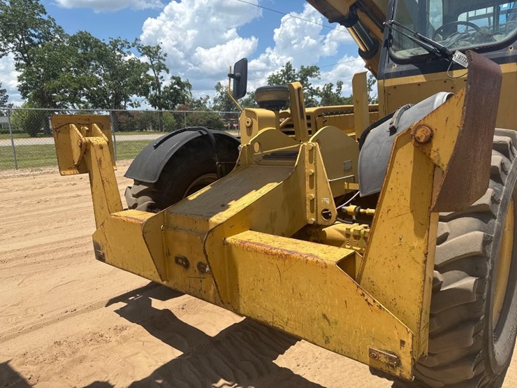 1998-caterpillar-th103-image-15