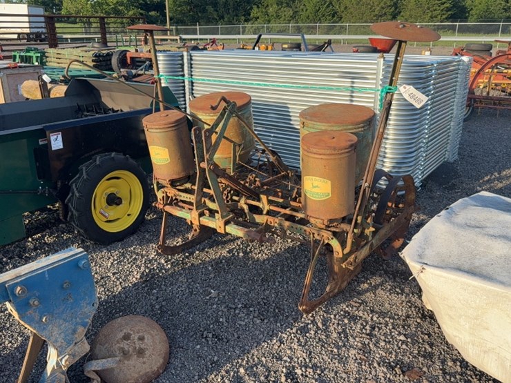 john-deere-2-image-1