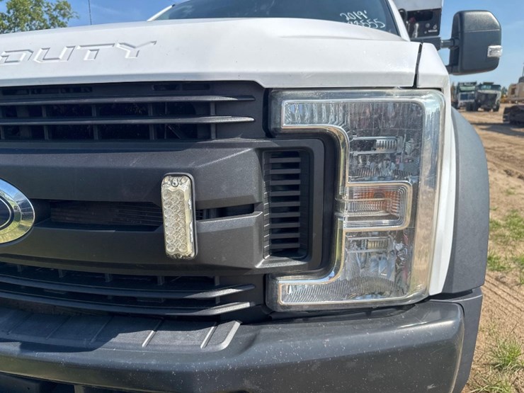 2019-ford-f550-xl-image-22