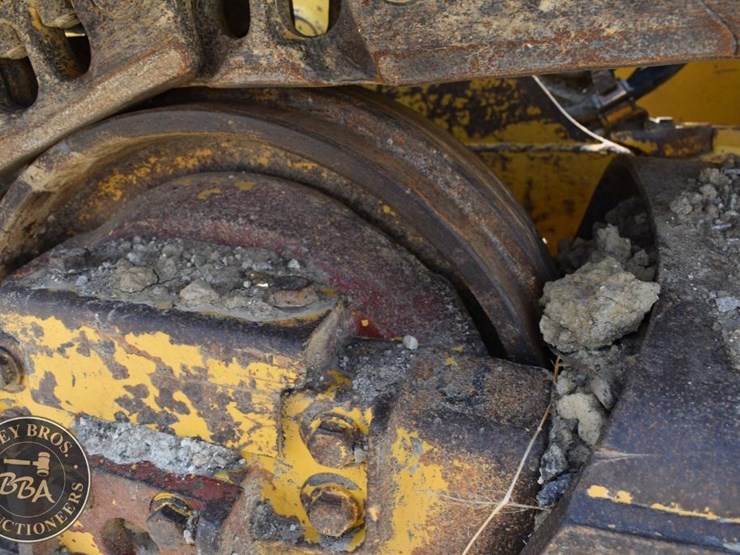 2014-komatsu-d51exi-22-image-50