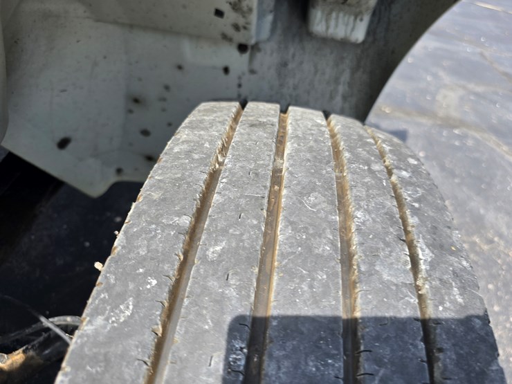 2012-international-durastar-4300-image-52