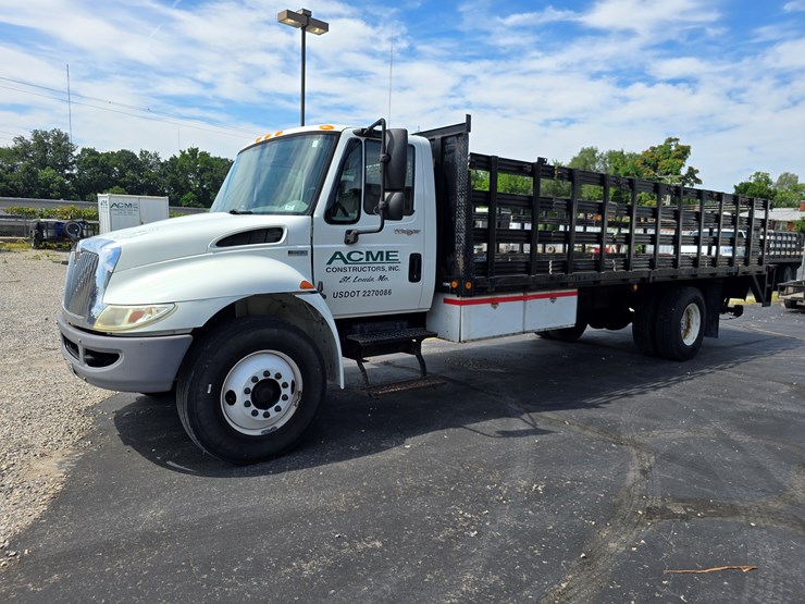 2012-international-durastar-4300-image-4