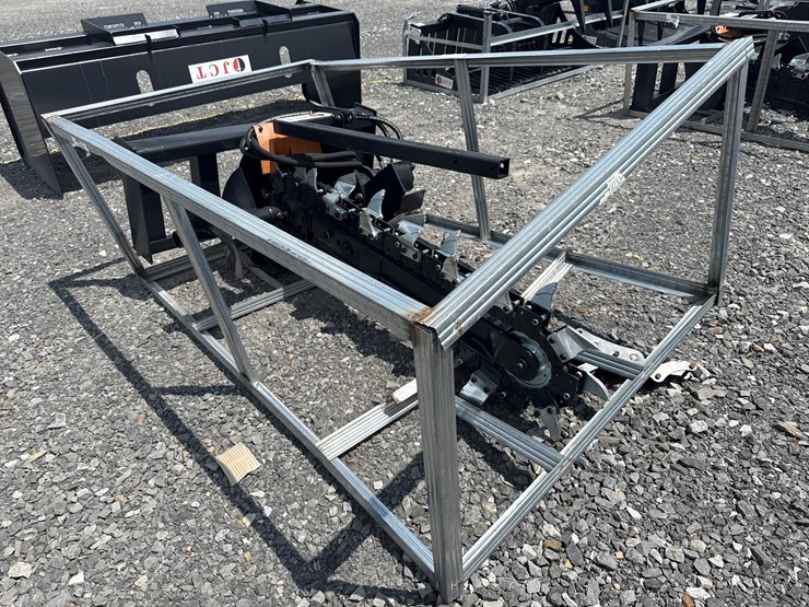 #2013-•-unused-jct-skid-steer-trencher-inv#:-31682-image-3