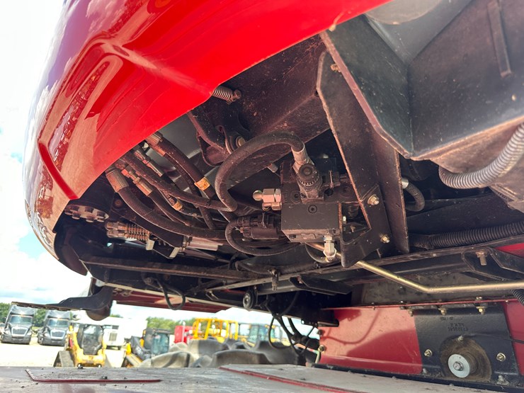 2012-case-ih-7230-image-62