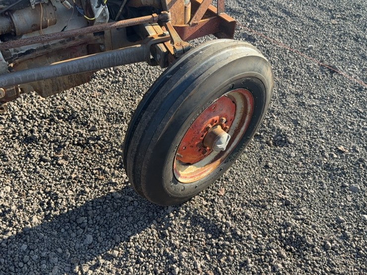 massey-ferguson-135-image-5
