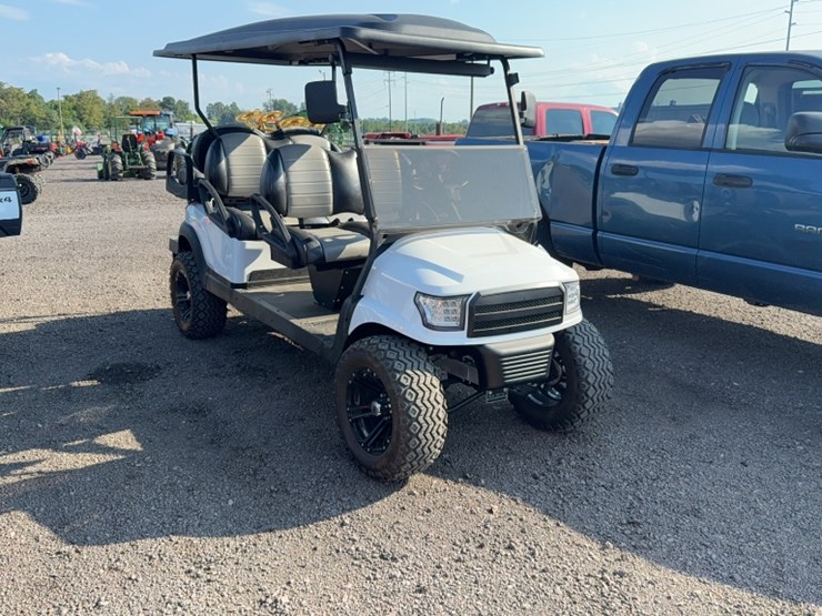 #3099-•-club-car-gas-golf-cart-image-3