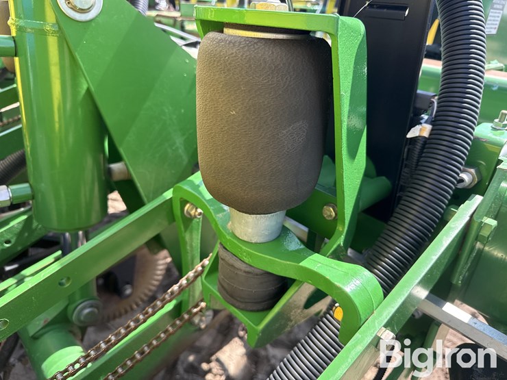 2009-john-deere-1770nt-image-16