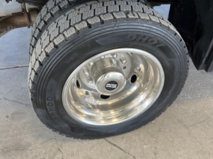 2013-ford-f450-image-8
