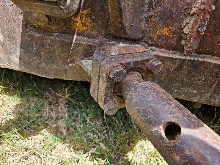 caterpillar-d4d-image-89