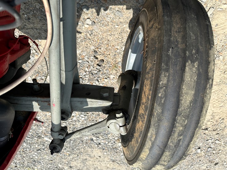 massey-ferguson-30-image-13
