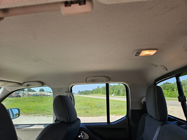 2016-nissan-frontier-image-50