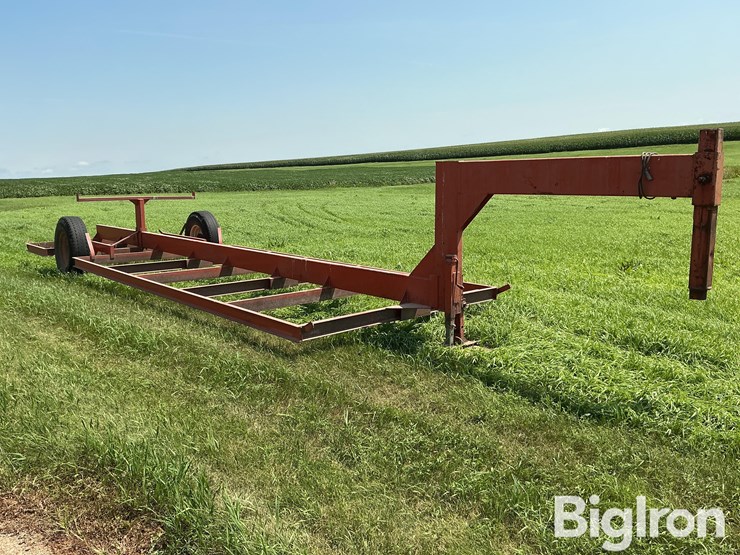 harvest-hand-s/a-gooseneck-round-bale-hay-trailer-image-1