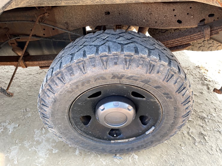 2008-ford-f250-xl-image-23