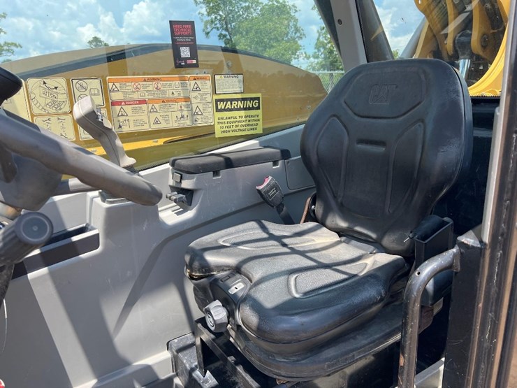 2019-caterpillar-tl1255d-image-27