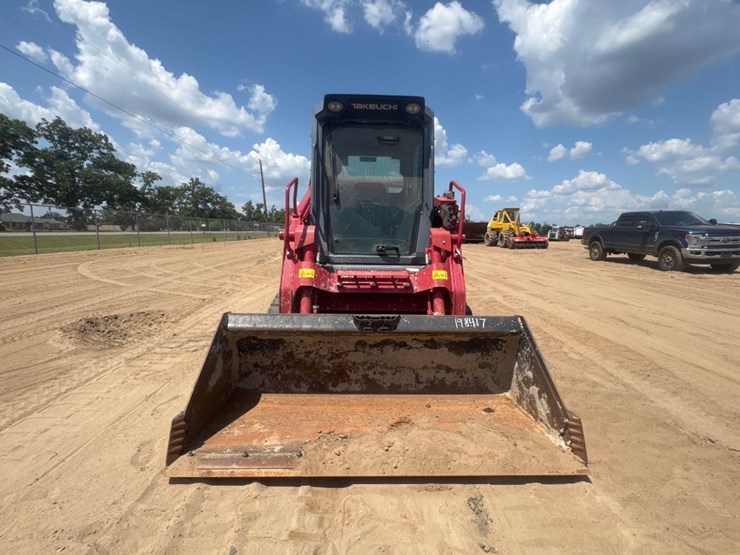 2023-takeuchi-tl10v2-image-3