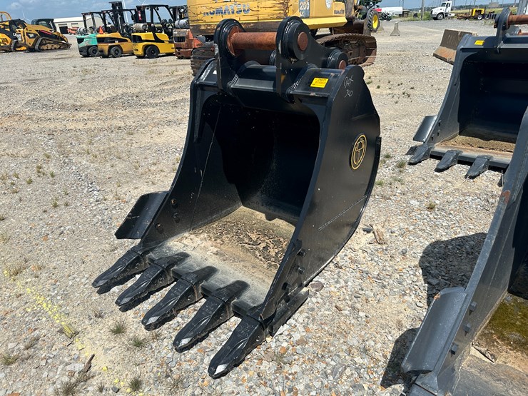 #83-•-unused-thor-320-42"-excavator-bucket-inv#:-24631-image-1