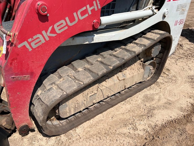 2019-takeuchi-tl8-image-9