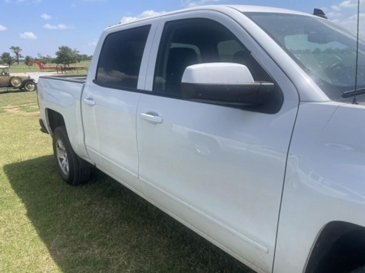 2015-chevrolet-silverado-1500-lt-image-8