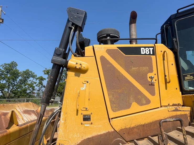2018-caterpillar-d8t-image-31