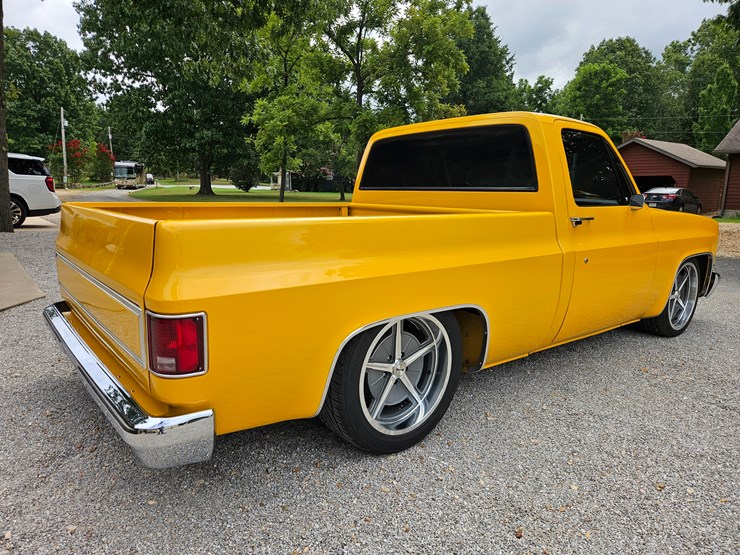 1984-chevrolet-c10-image-25
