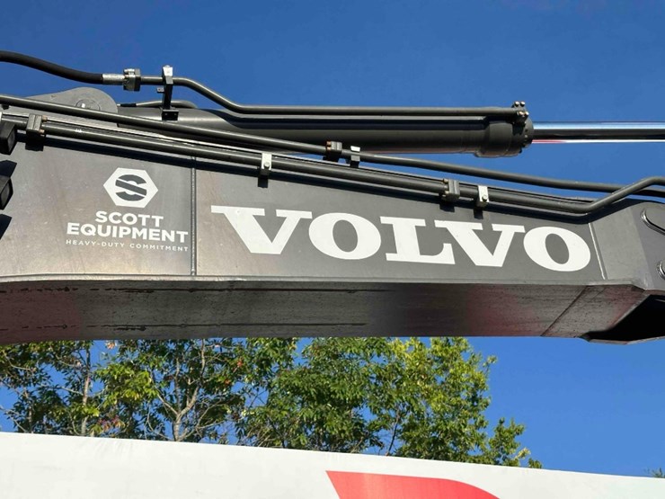 2019-volvo-ec350-excavator-image-17