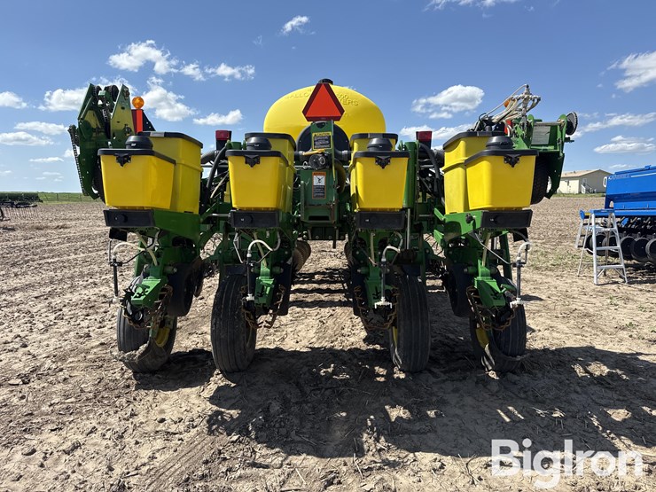 2009-john-deere-1770nt-image-6