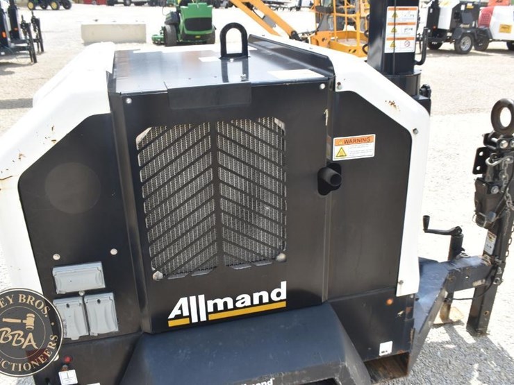 2019-allmand-bros-night-lite-v-series-image-35