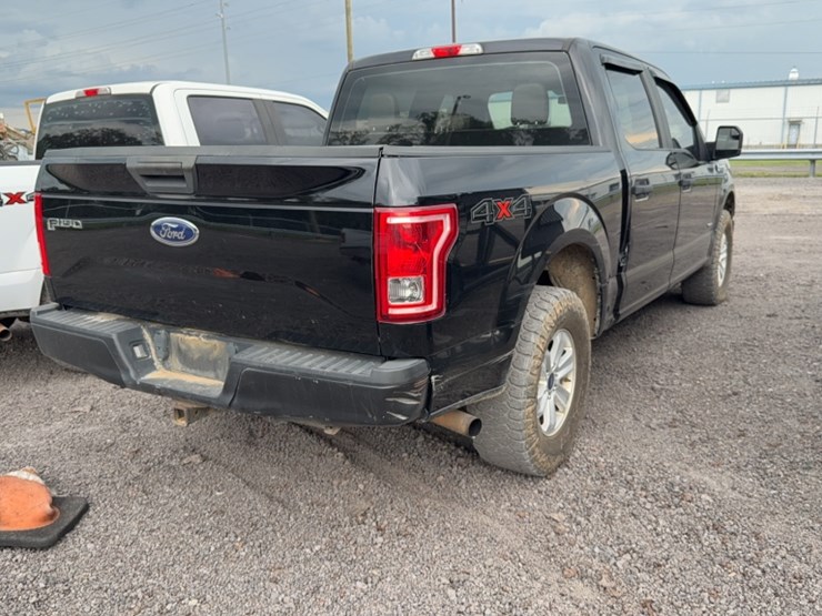 2017-ford-f150-image-8