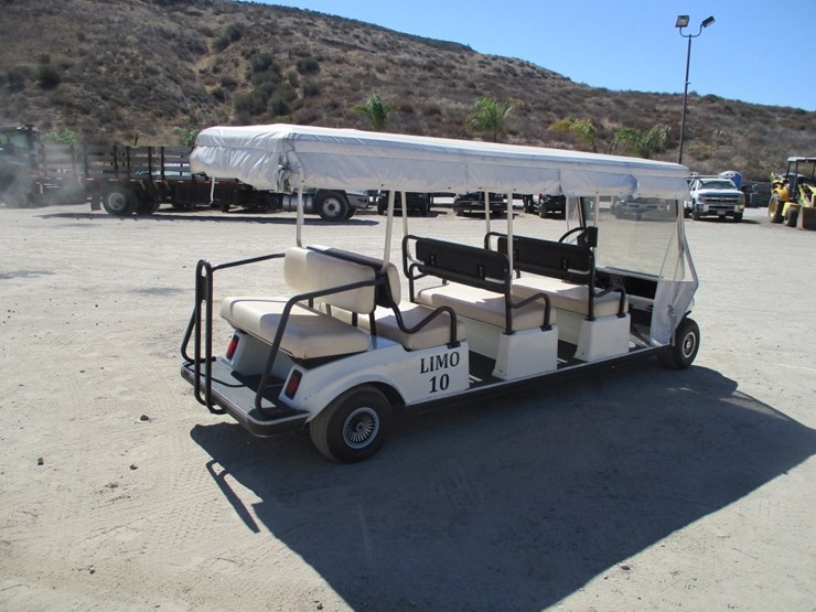 club-car-golf-shuttle-cart,-image-3