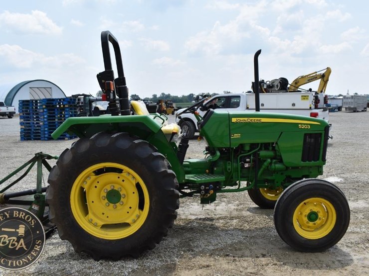 2007-john-deere-5203-image-13