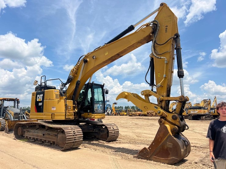 2016-caterpillar-335fl-image-6