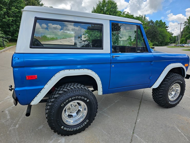 1974-ford-bronco-image-28