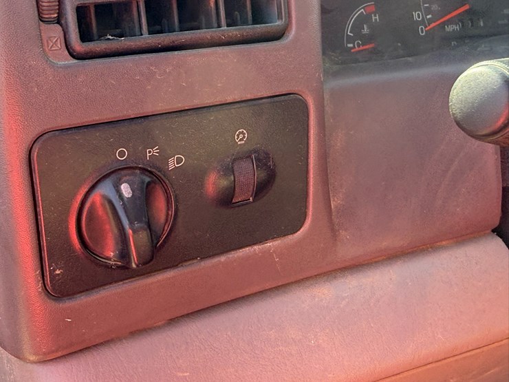 2001-ford-f350-image-55