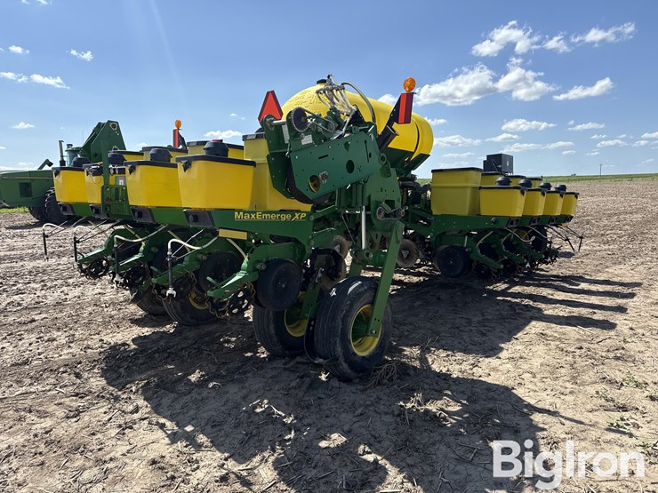 2009-john-deere-1770nt-image-7