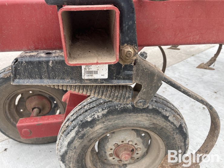 case-ih-4300-image-19