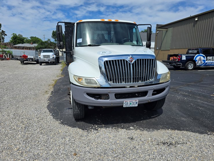 2012-international-durastar-4300-image-48