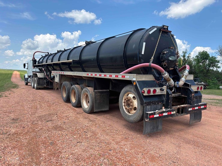 2013-dragon-mfg.-vac-tanker-trailer-image-7