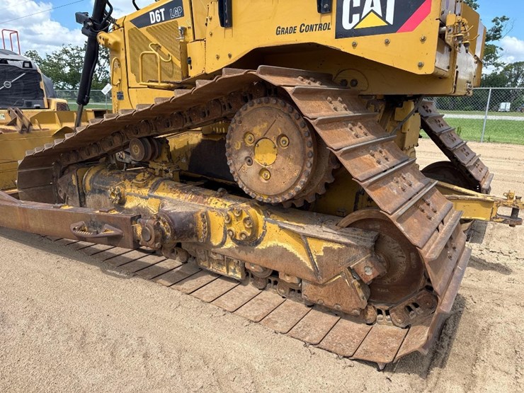 2018-caterpillar-d6t-lgp-image-9