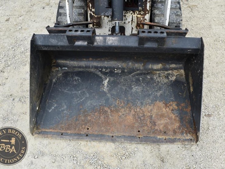 2005-bobcat-mt55-image-24