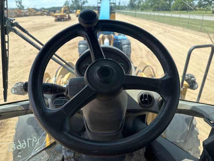2020-caterpillar-938m-image-22