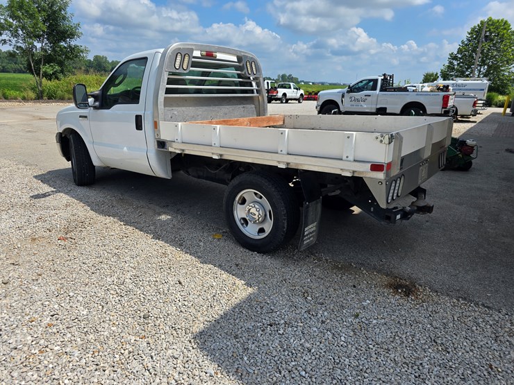 2005-ford-f350-image-14