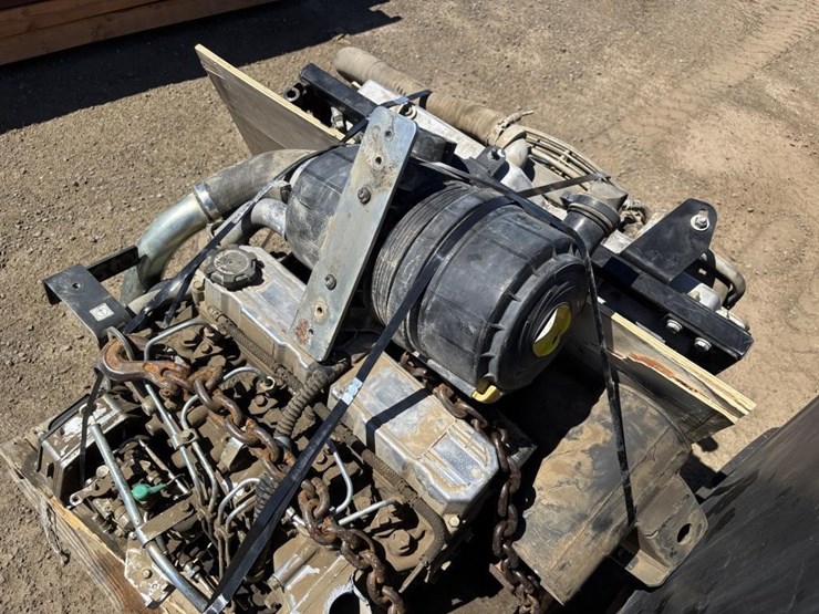 2009-caterpillar-246c-image-32