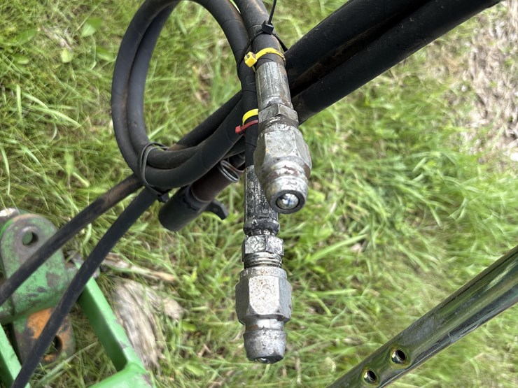 john-deere-750-image-12