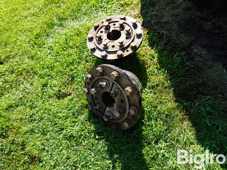 case-ih-7120-18.4r42-tires,-rims-&-10-bolt-dual-hubs-image-17