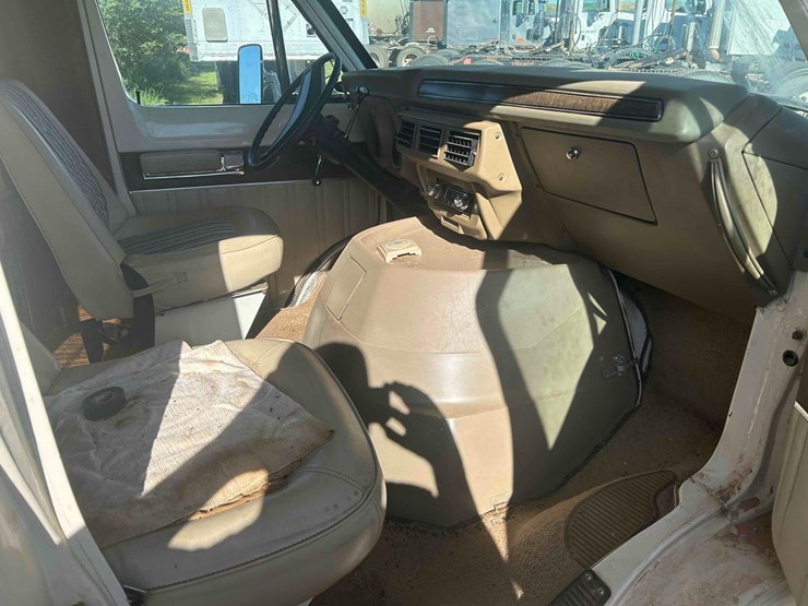 **sold-onsite-only---no-online-bids-will-be-accepted**-dodge-motorhome-image-5