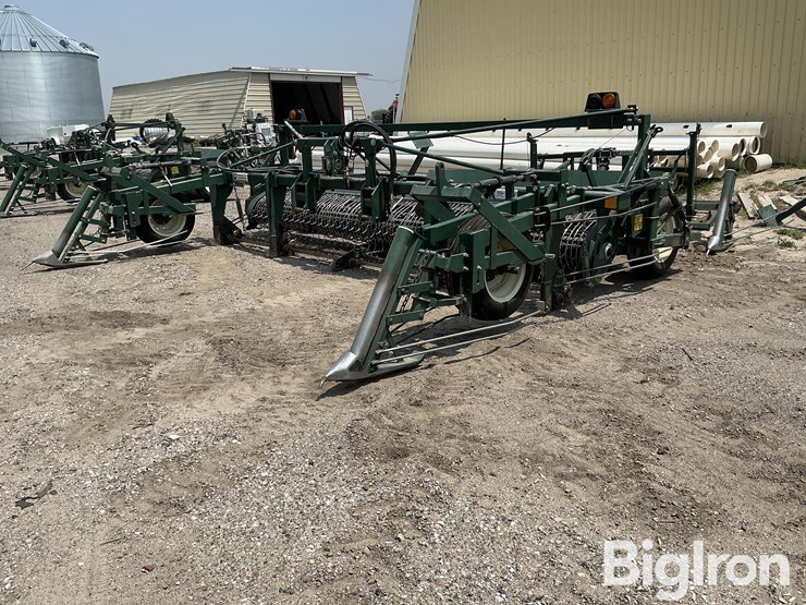 2012-pickett-8022-image-1